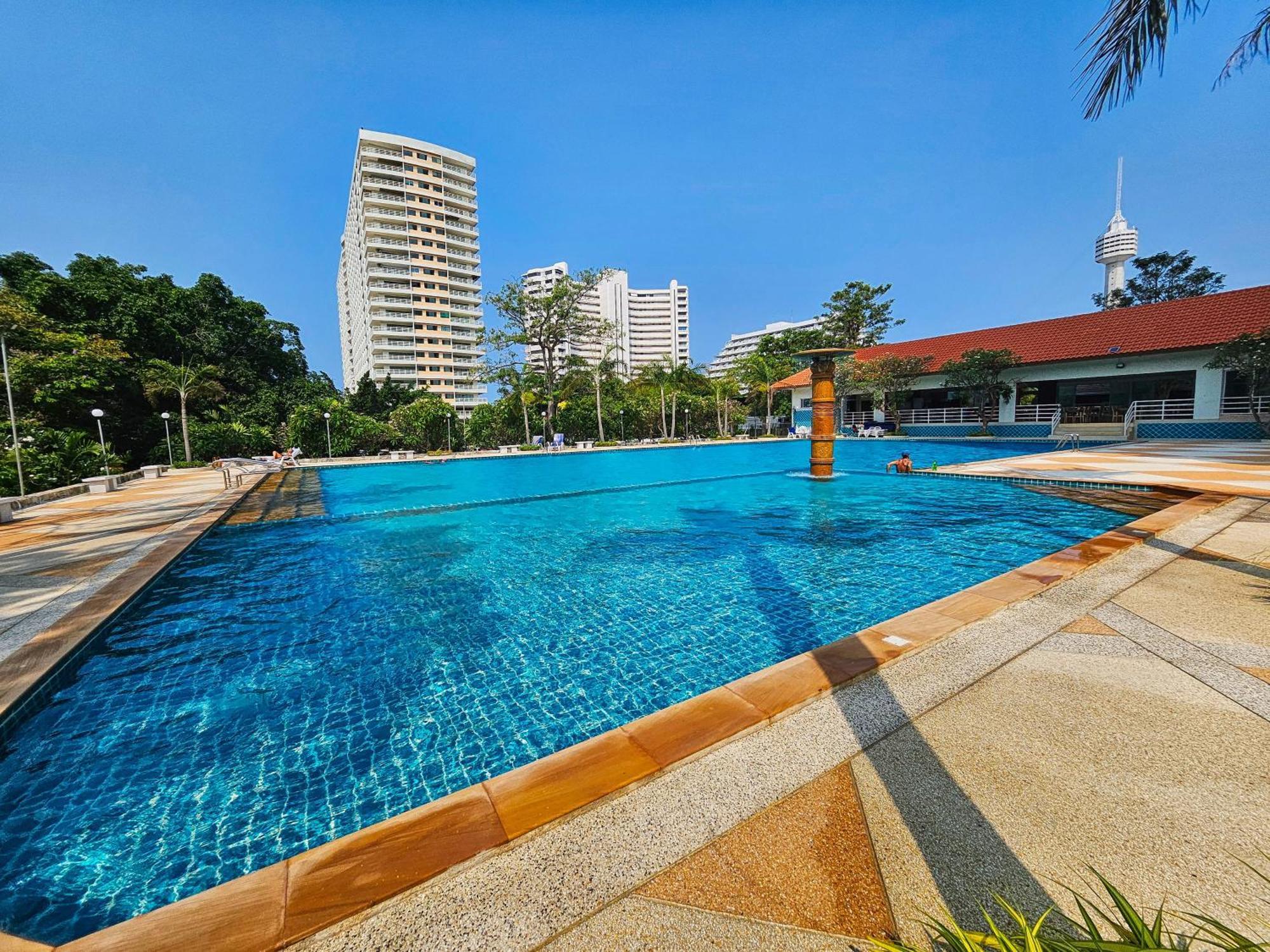 View Talay 5 Jomtien Beachfront Pattaya Exteriér fotografie