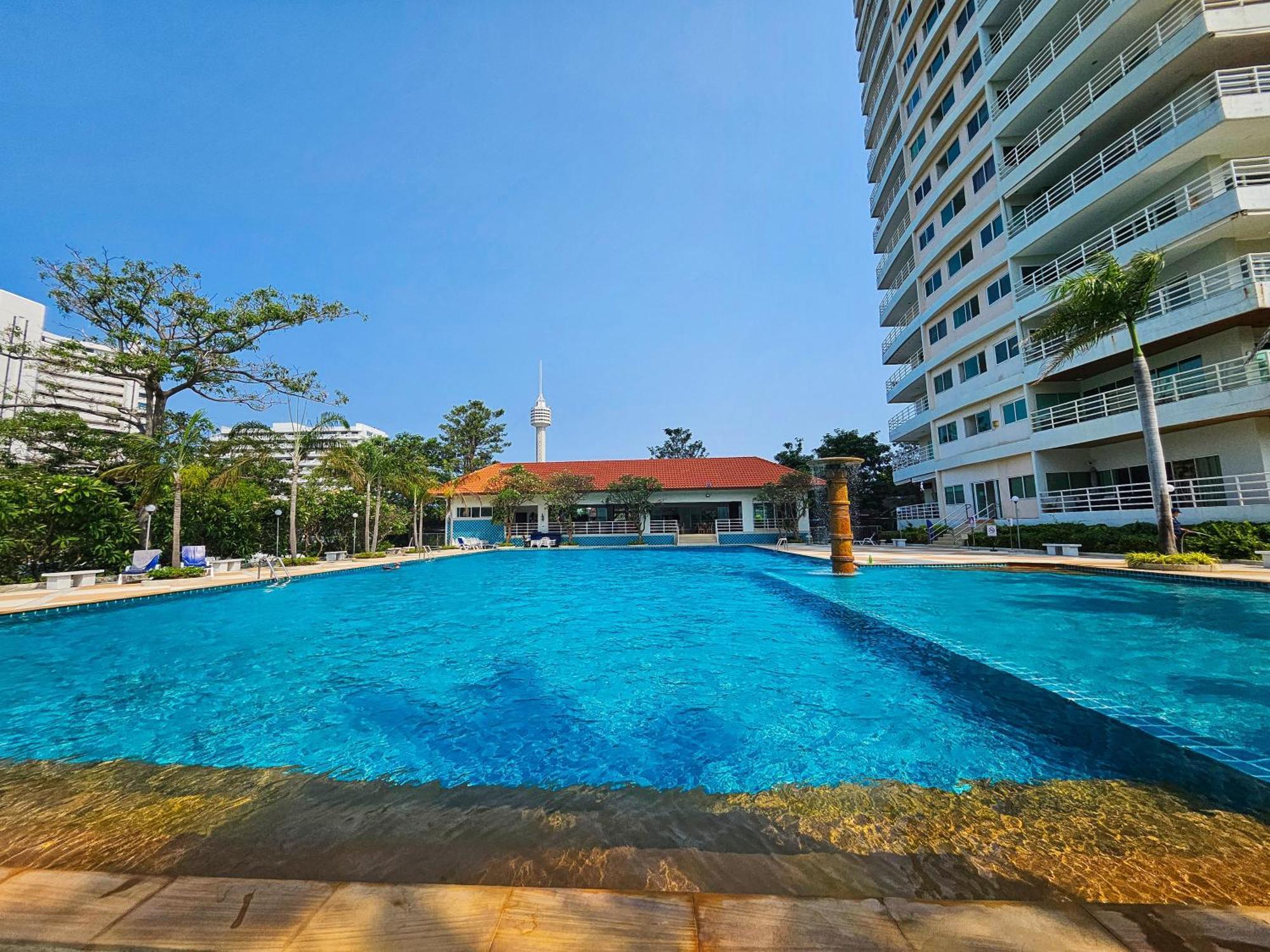 View Talay 5 Jomtien Beachfront Pattaya Exteriér fotografie