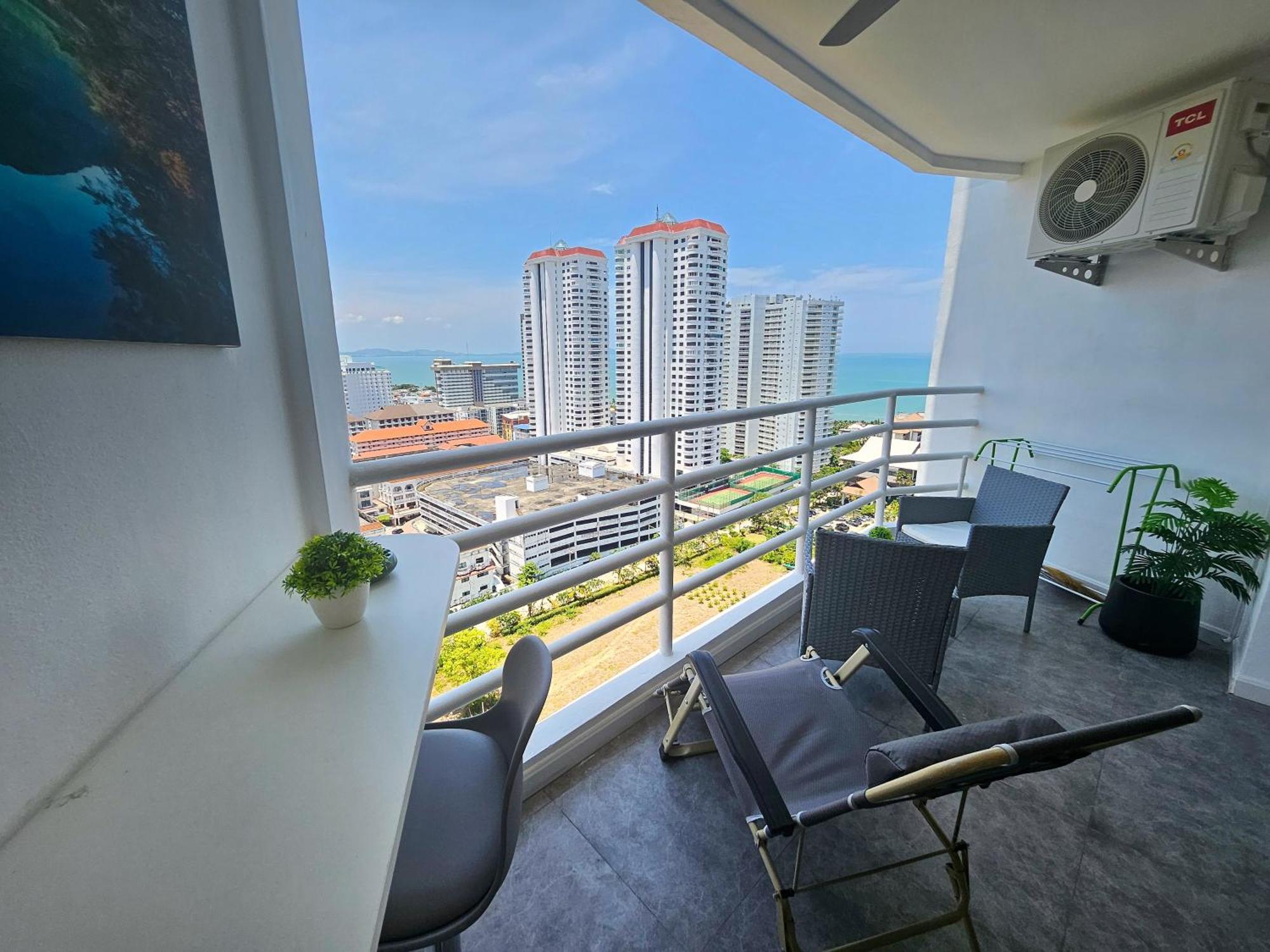 View Talay 5 Jomtien Beachfront Pattaya Exteriér fotografie