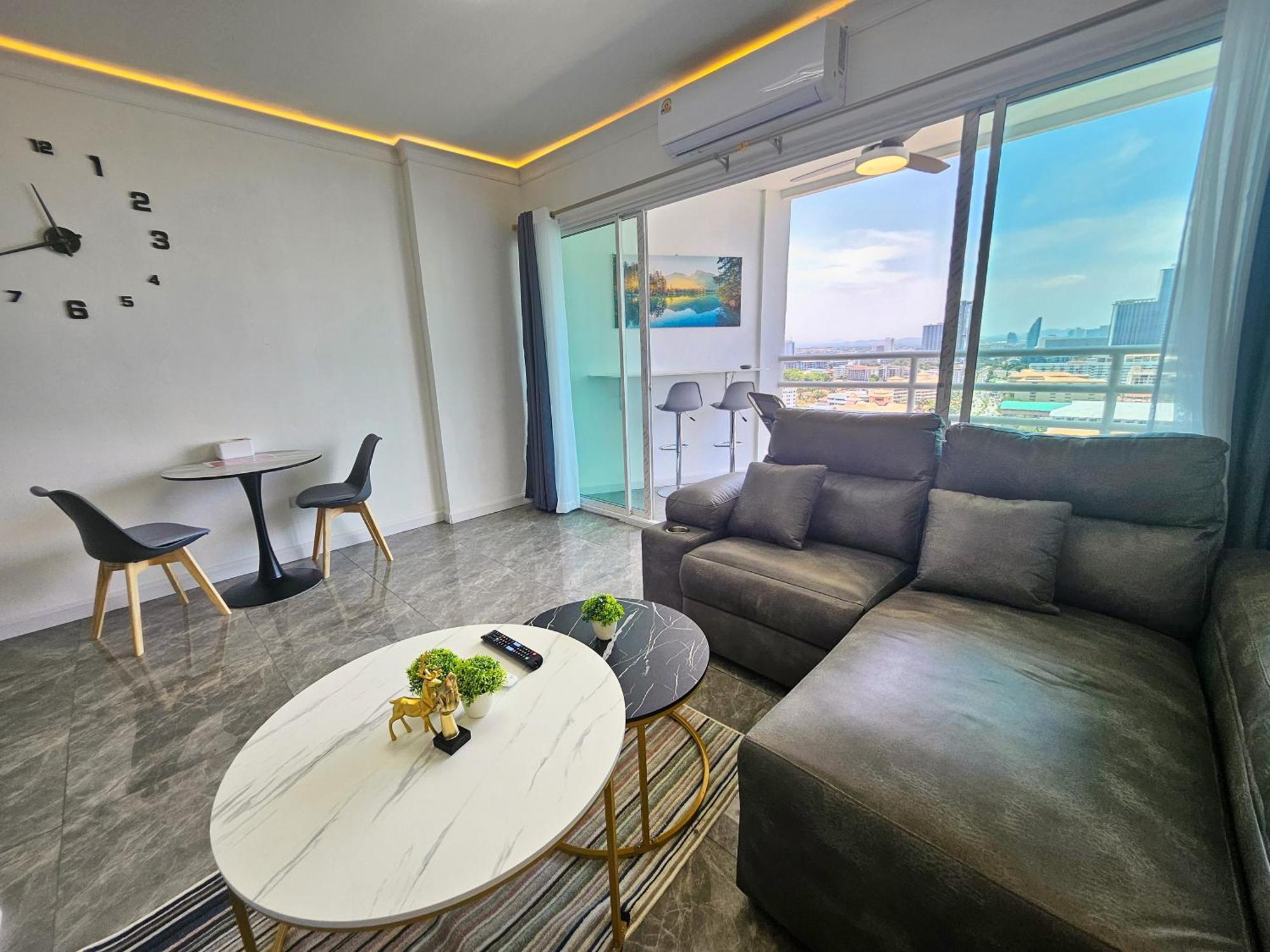 View Talay 5 Jomtien Beachfront Pattaya Exteriér fotografie